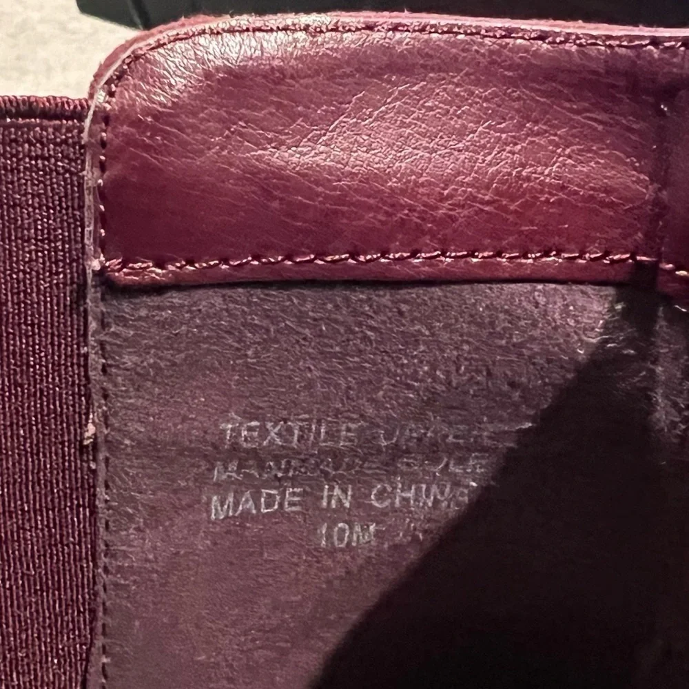 Ann Taylor factory one color faux suede ankle boot size 10 M. #010